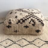 Vintage carpet pouf "Beni Ouarain"