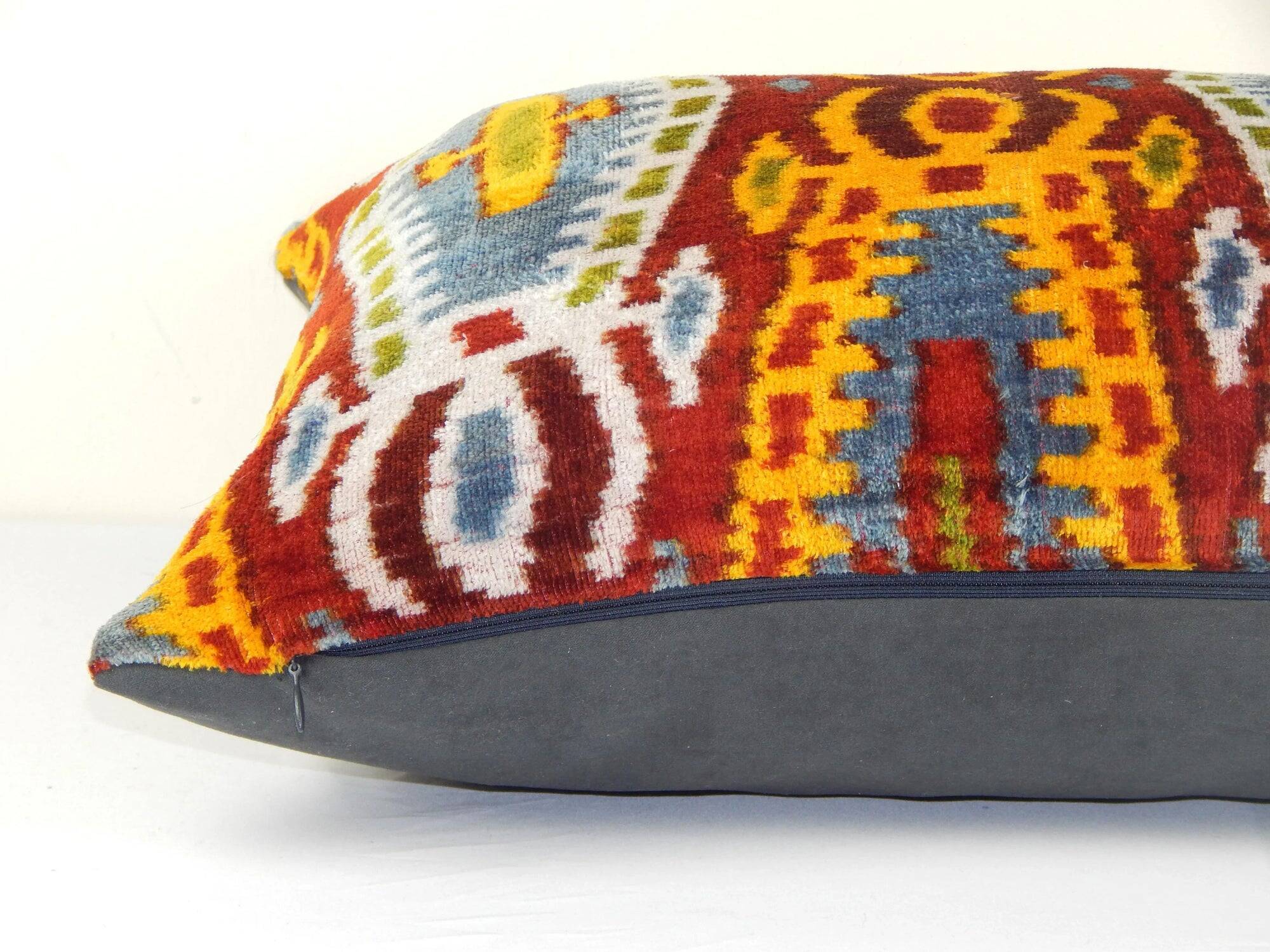 Vintage ikat cushion cover 61x41 cm