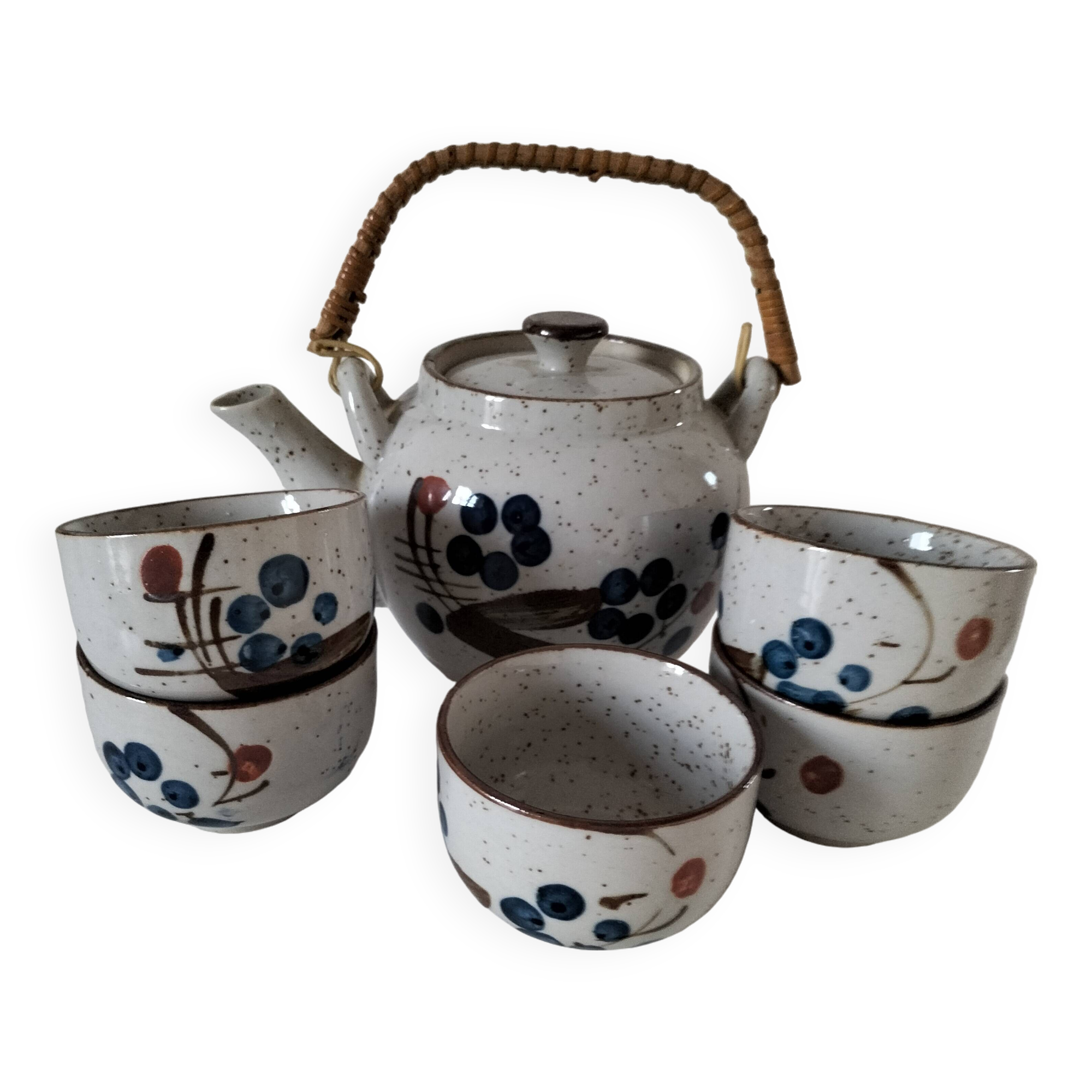 Japanese teapot and cups