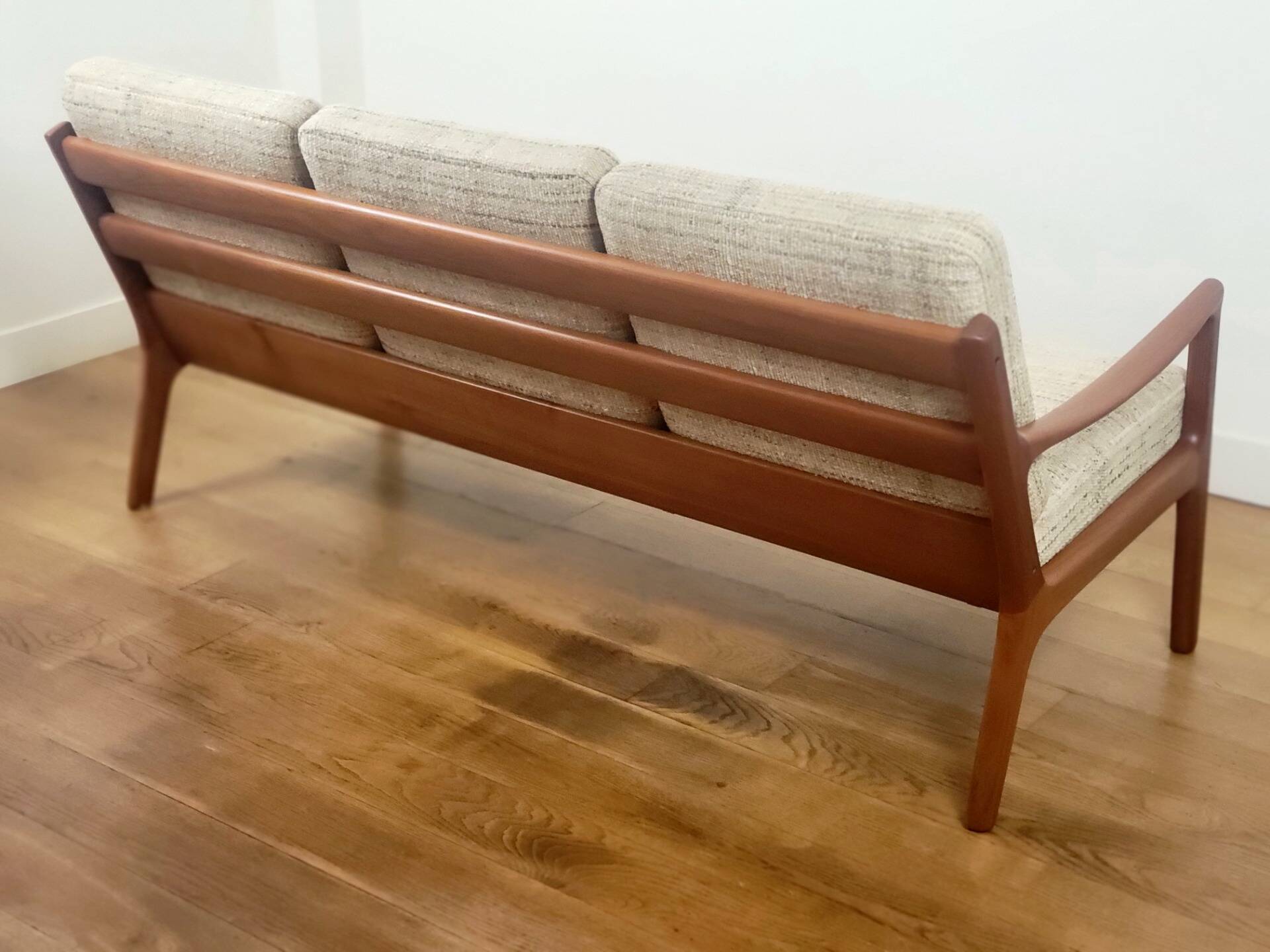 Vintage Senator 3-seater sofa by Ole Wanscher for Cado