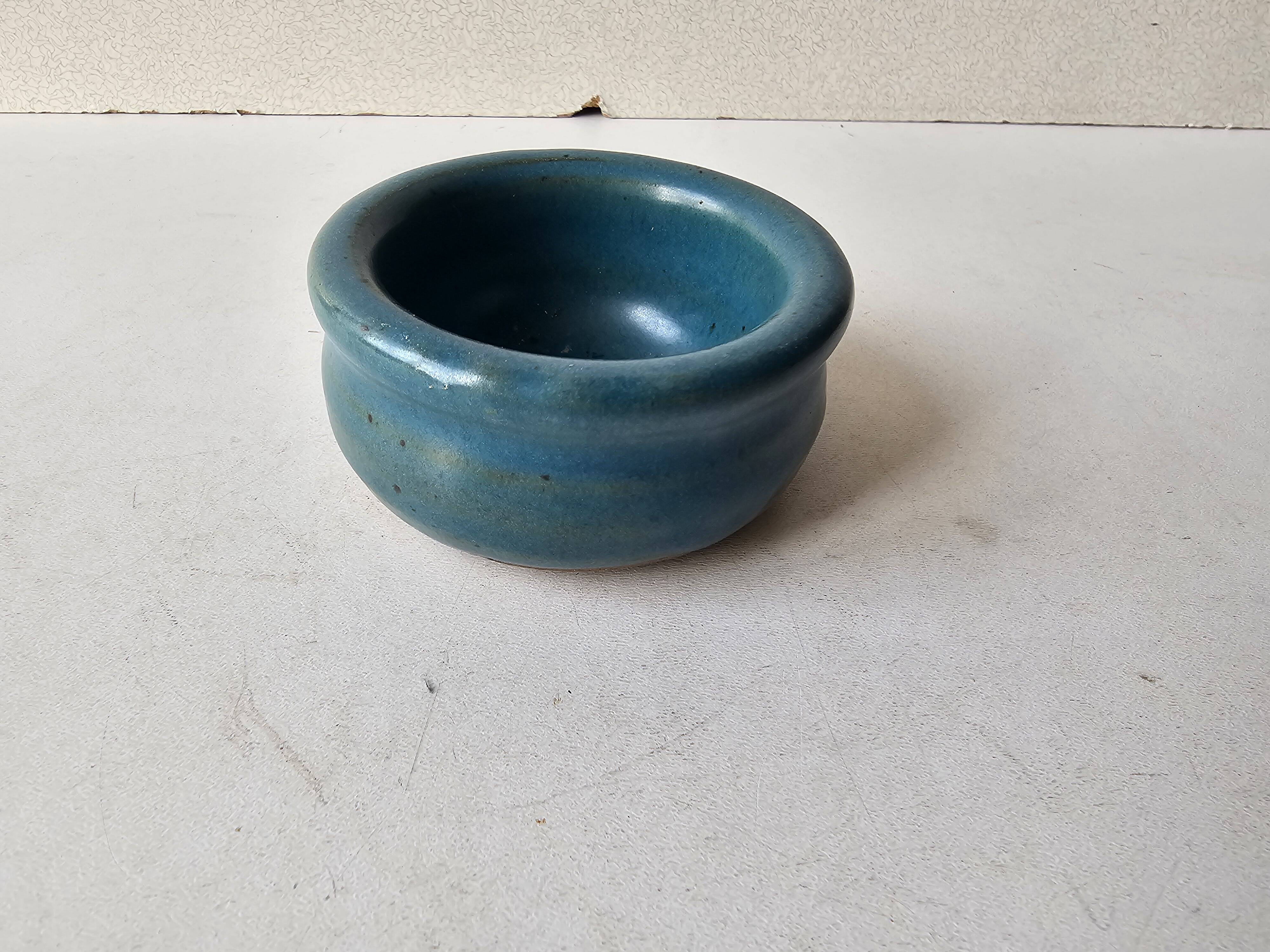 Ceramic stoneware ashtray Signed Gérald Pott