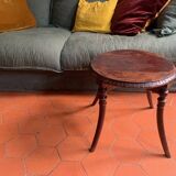 Table basse ronde  en bois gravé, tourné, fin XIXème