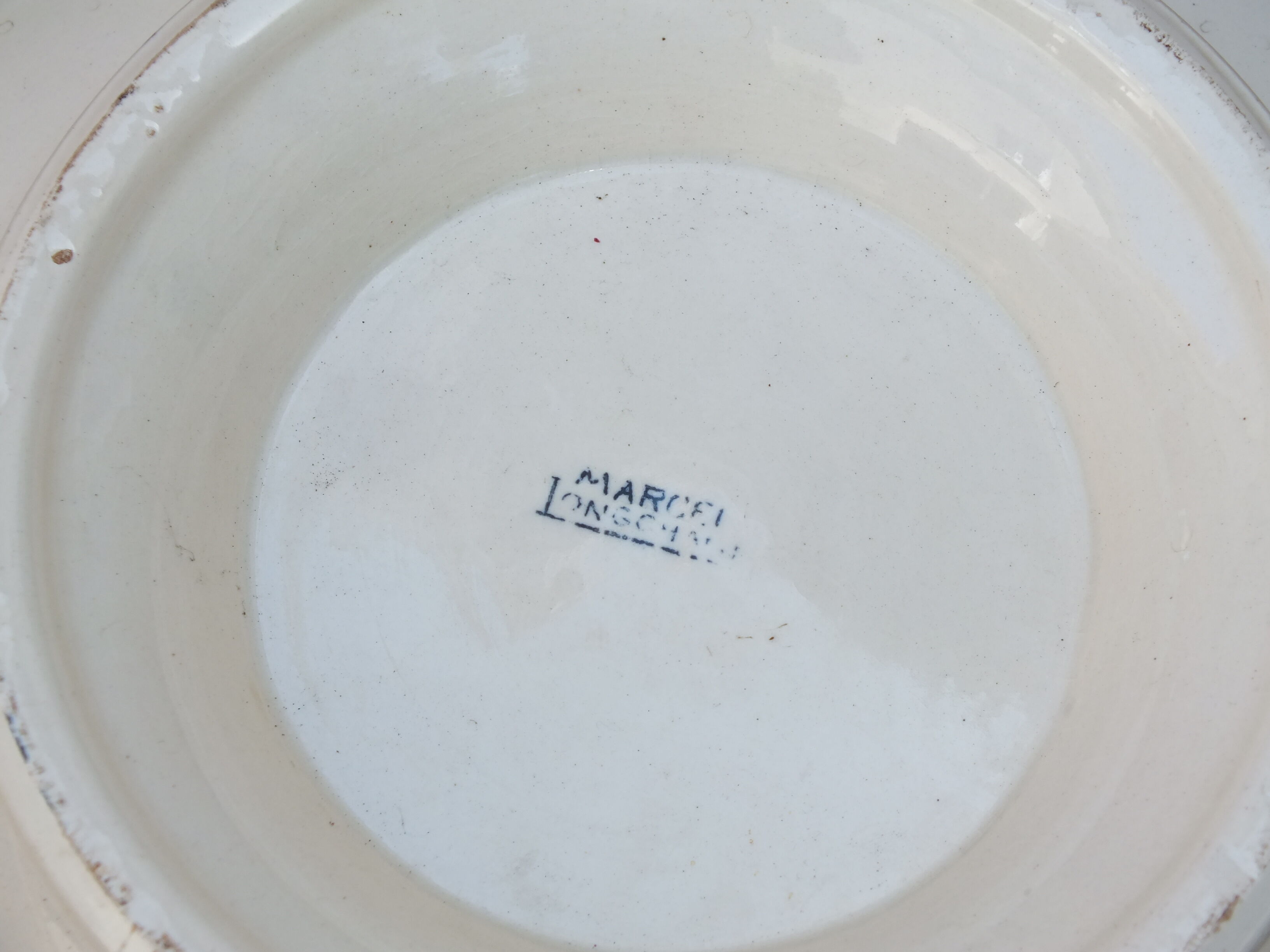 Old earthenware bass cut from Longchamp service Marcel
