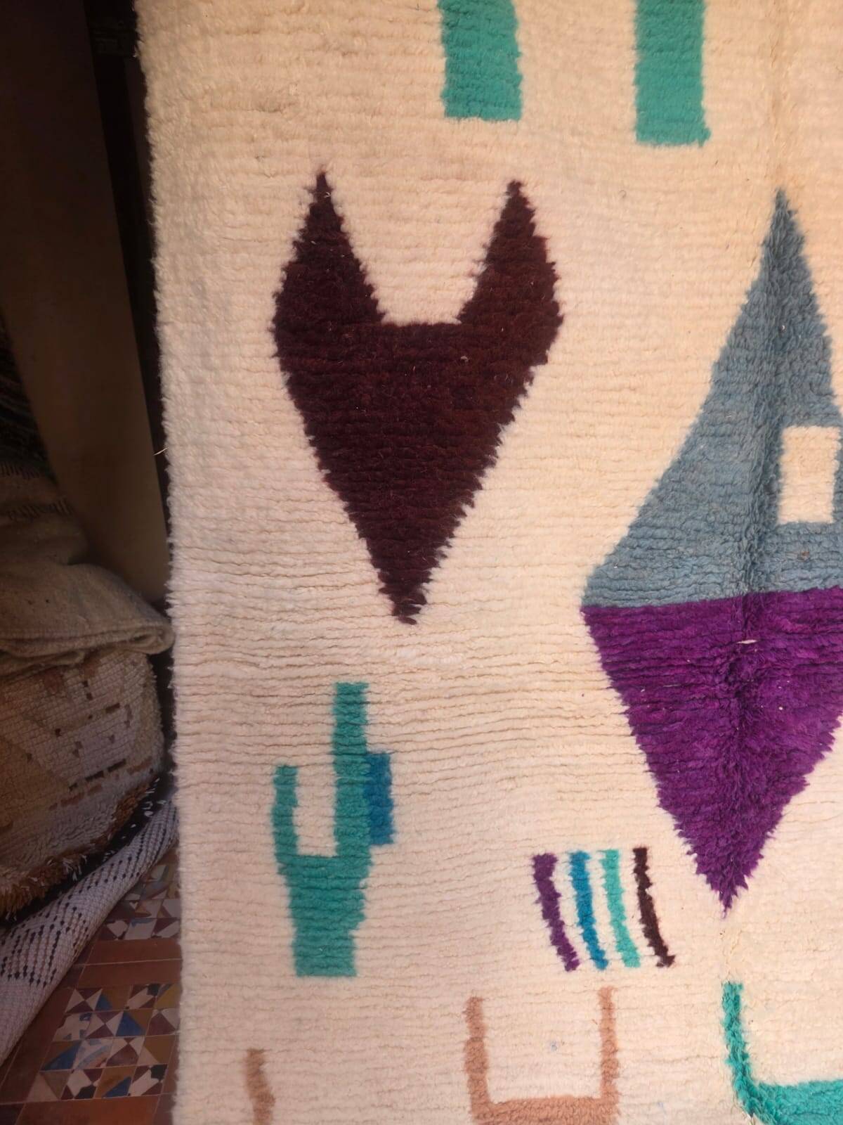 Tapis Azilal Blanc et Couleur 242 x 154 cm