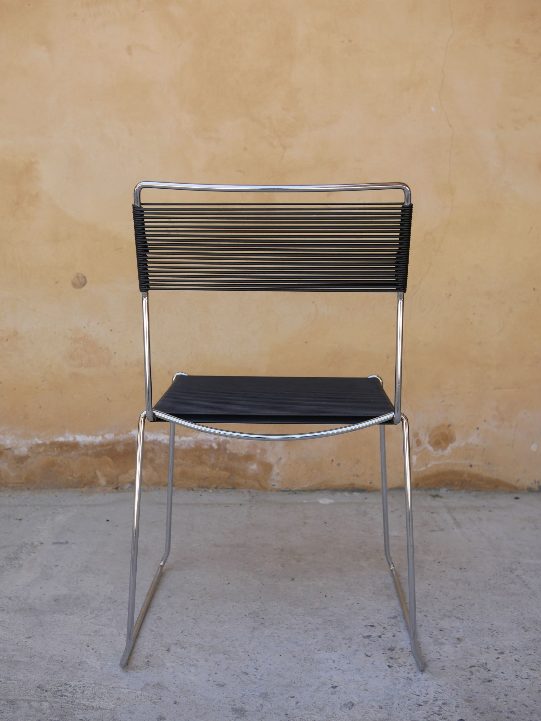 Black vintage scoubidou chair