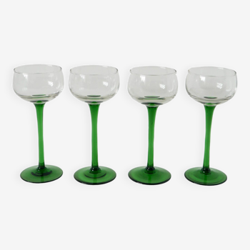 Set of 4 white wine glasses in green glass, 1970