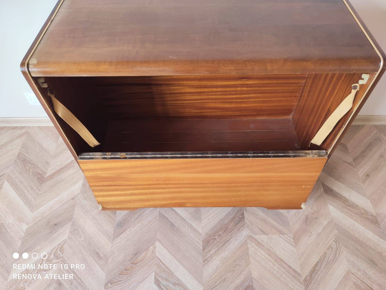 Meuble de bar vintage par Bohumil Landsman pour Jitona, Tchécoslovaquie, modèle U391 des années 1960