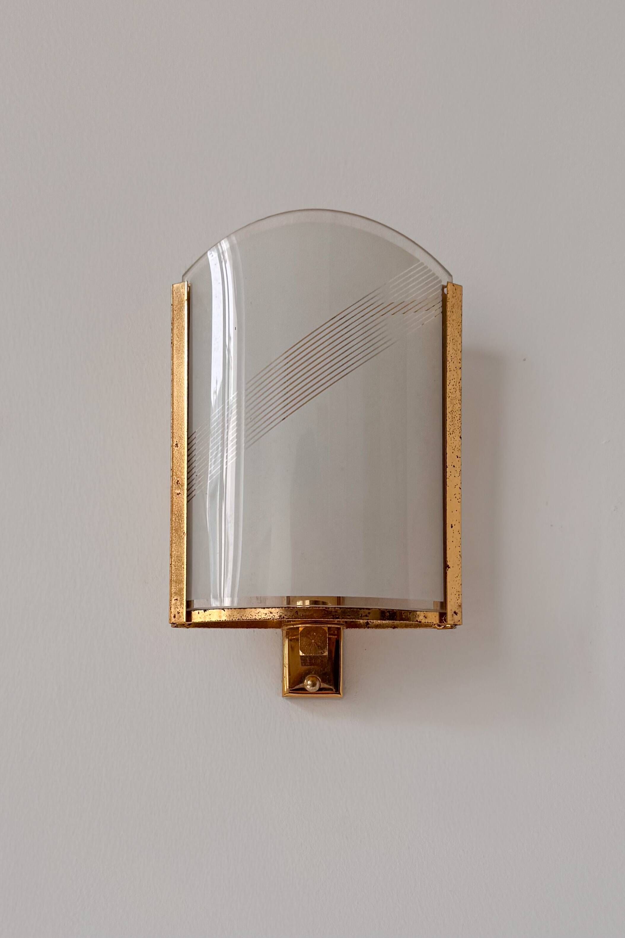 Vintage brass and glass wall light, France, 1970.
