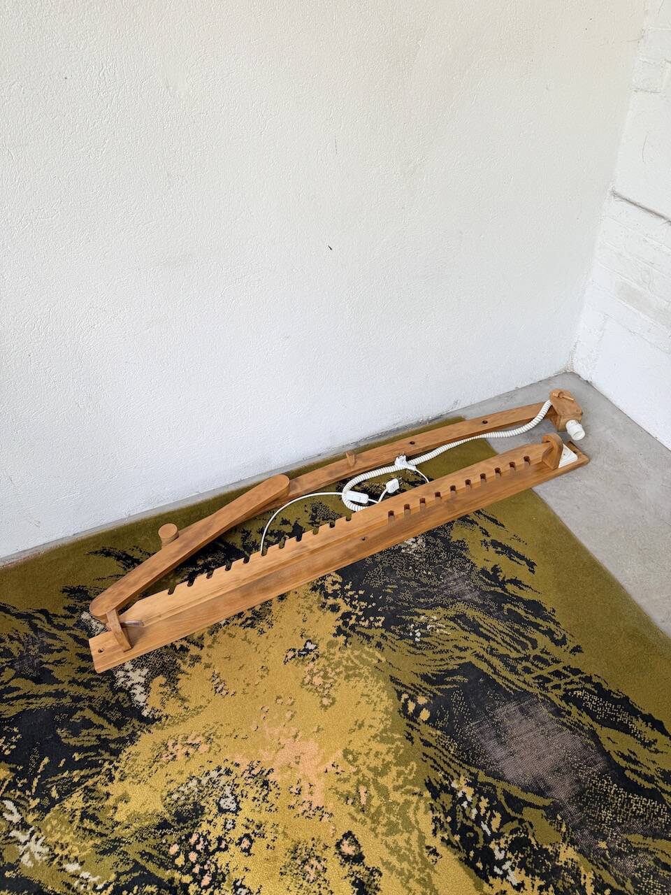 Mountain furniture gallows France pine