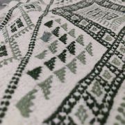 Tapis blanc et vert tissé mains