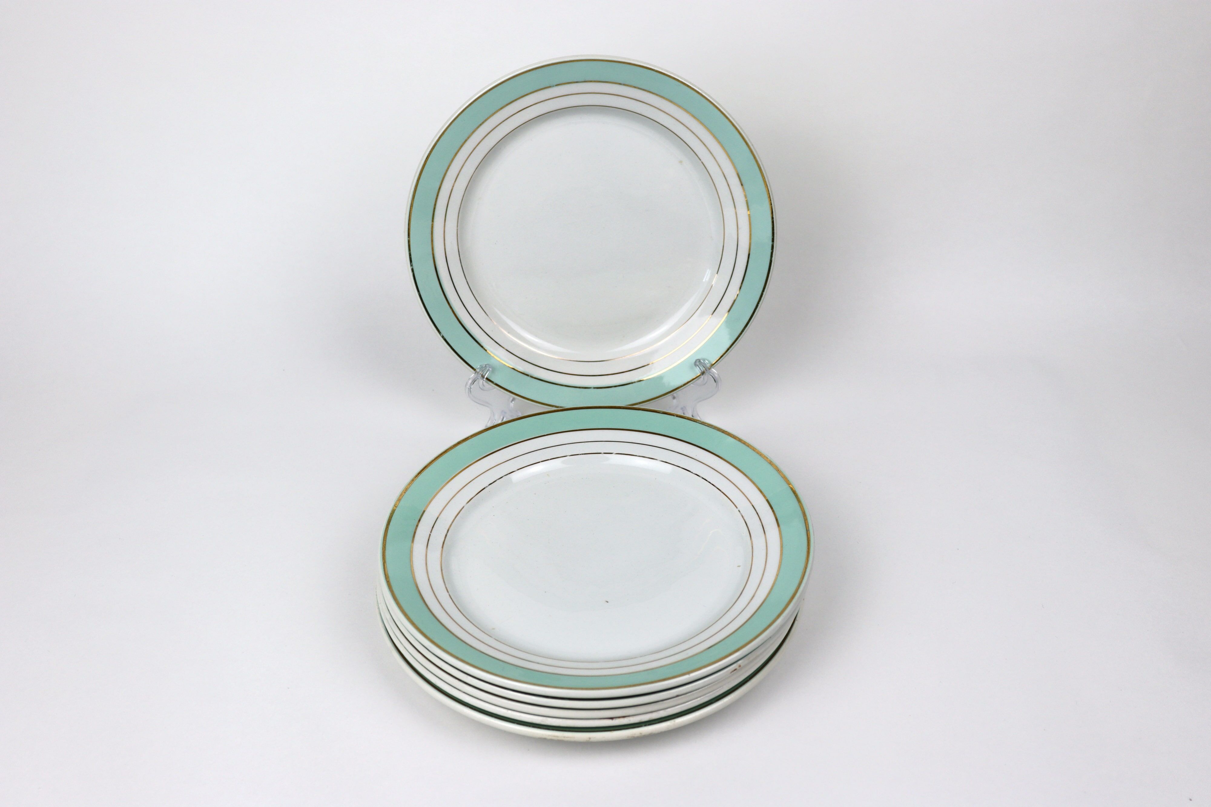 6 vintage plates