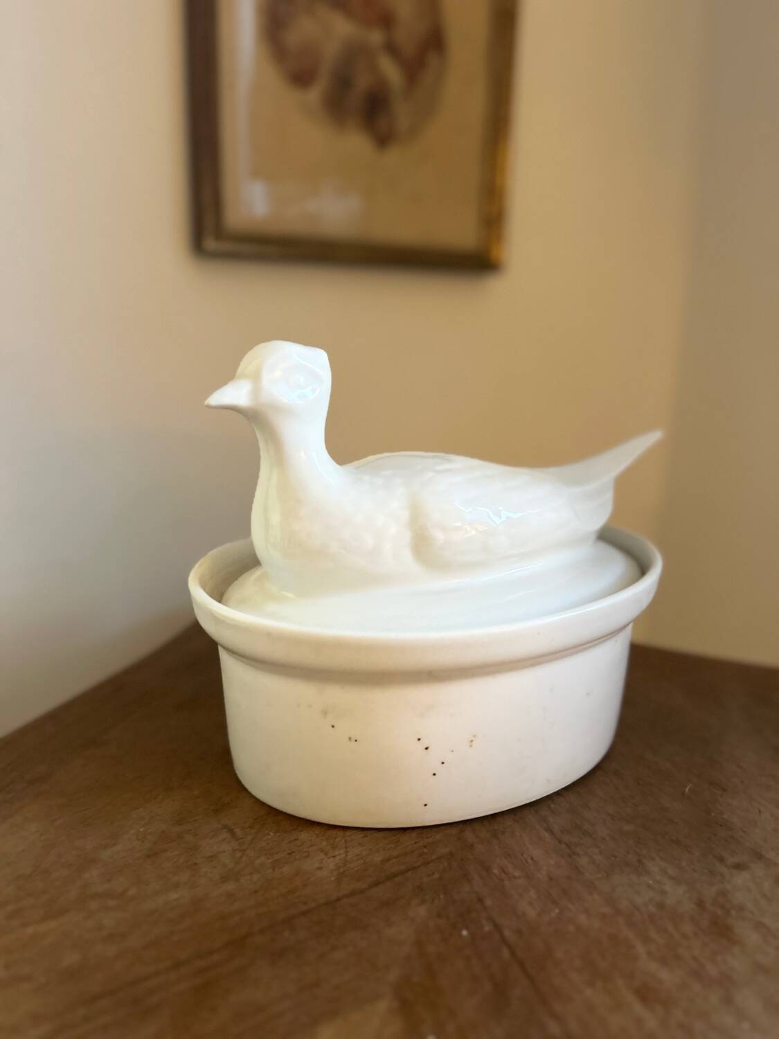 Oven dish in porcelain shaped like a pheasant