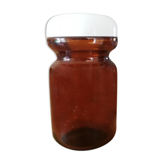 Amber jar