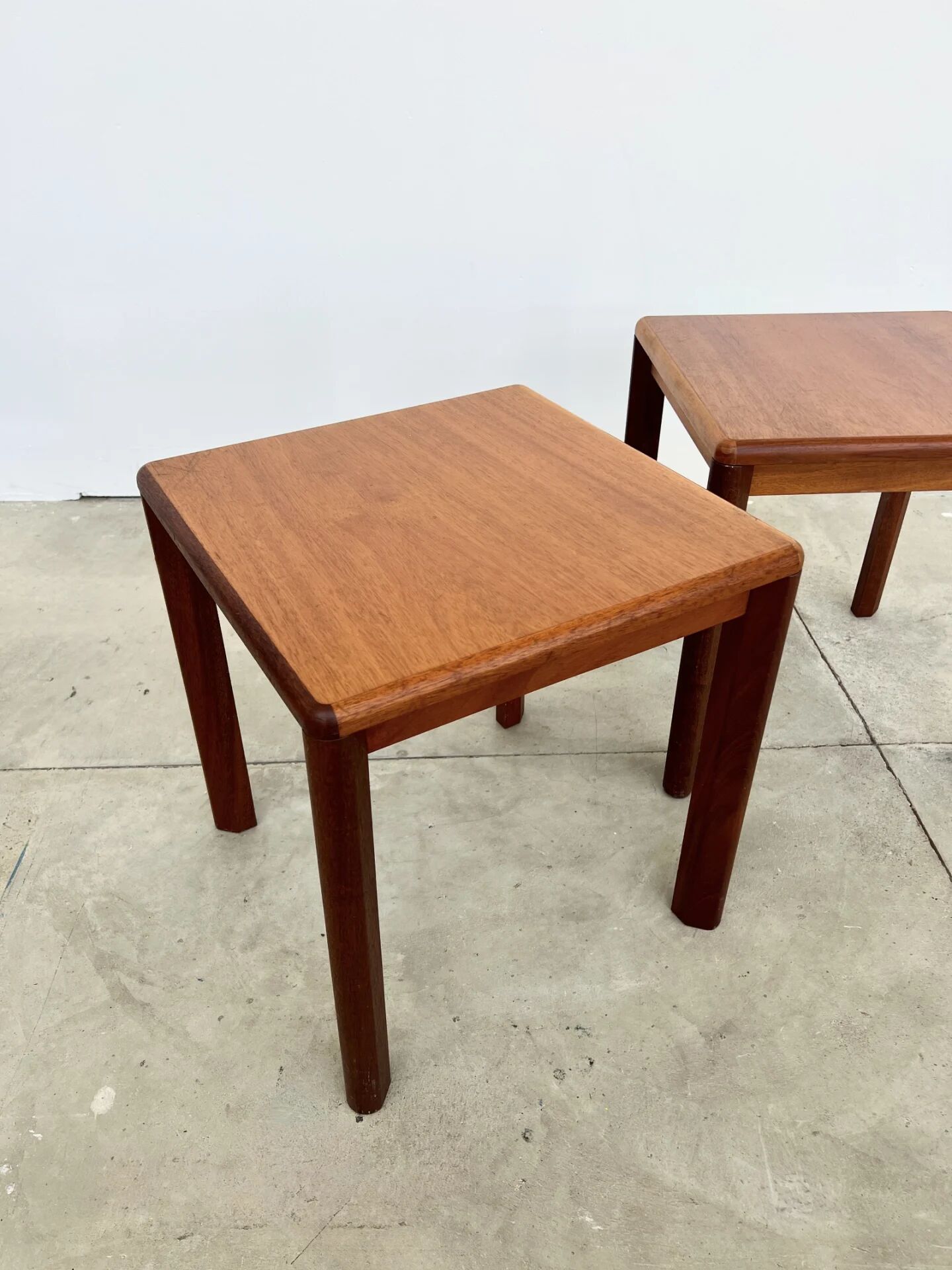 Table d'appoint carrée teck Danoise