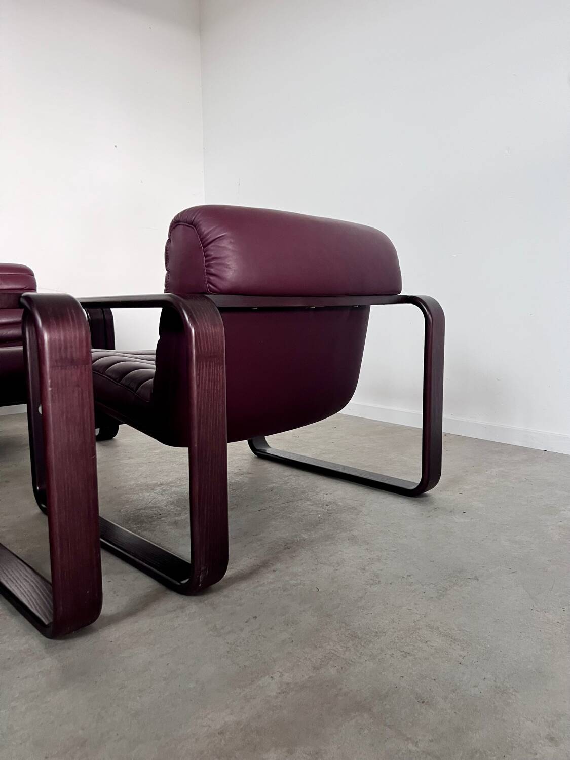 Sofa set and 2 vintage leather armchairs designed by Albert Stoll Giroflex 1970s