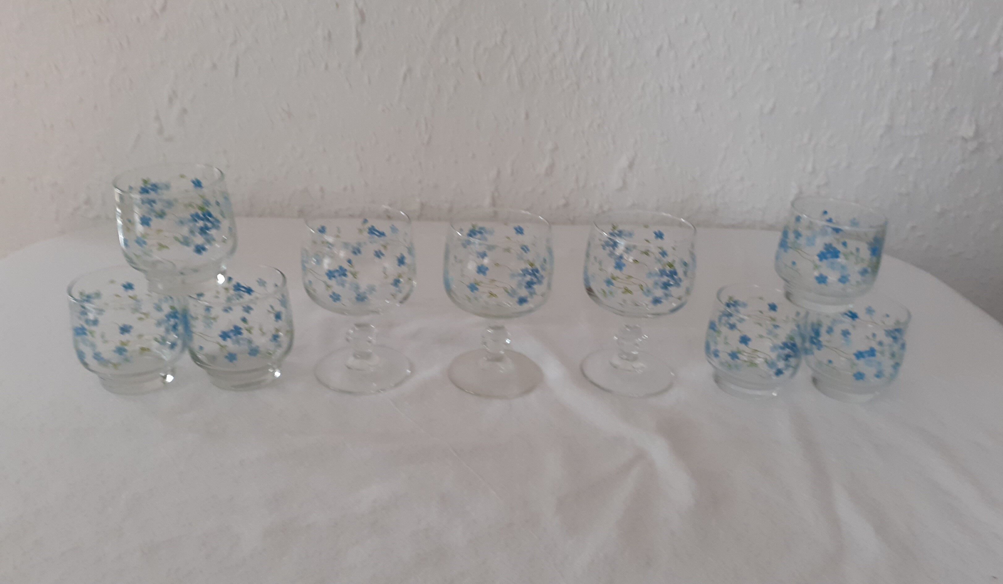 9 glasses blue flowers model veronica arcopal arcoroc vintage countryside