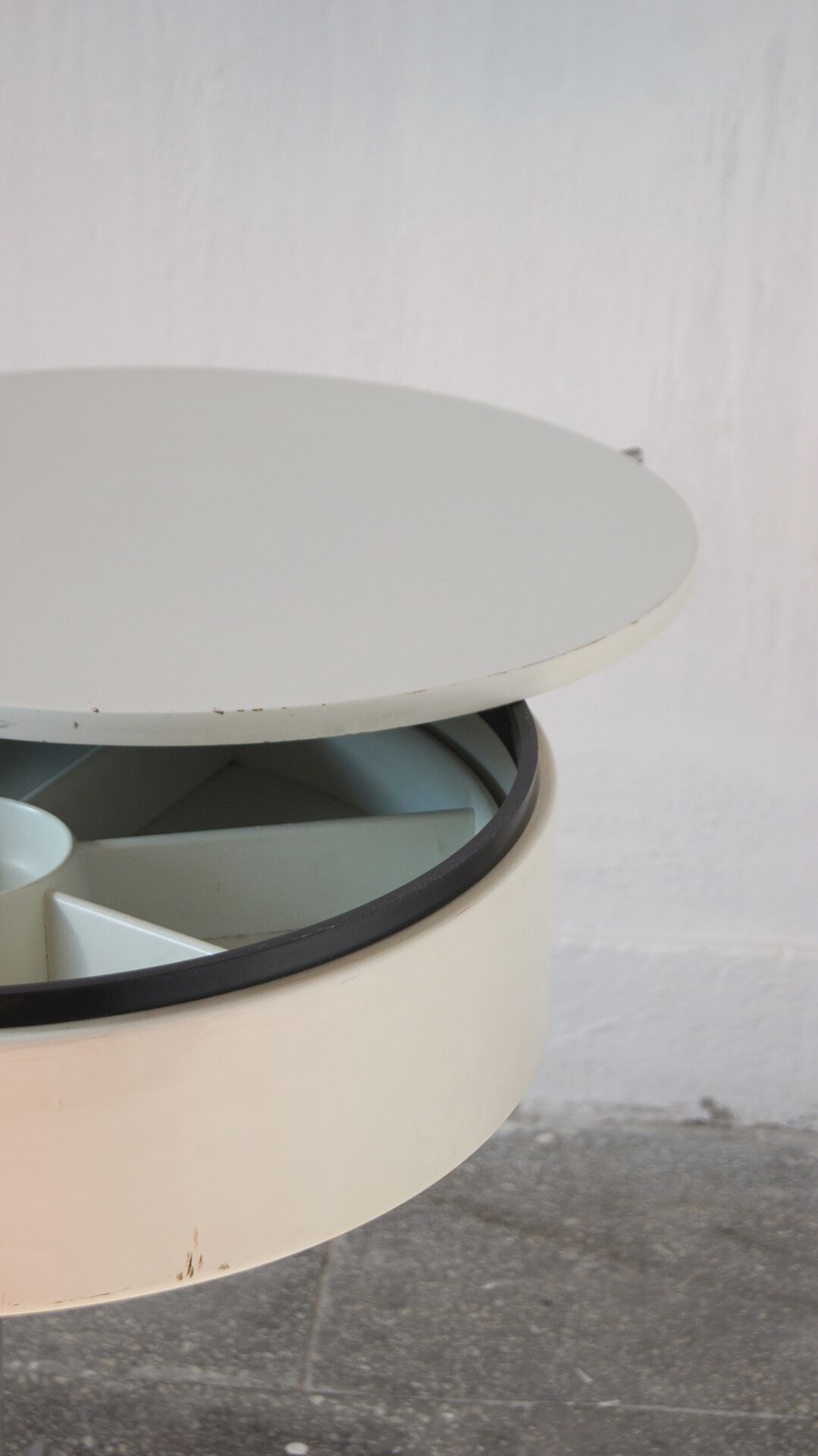 Round side table by horst brüning for cor
