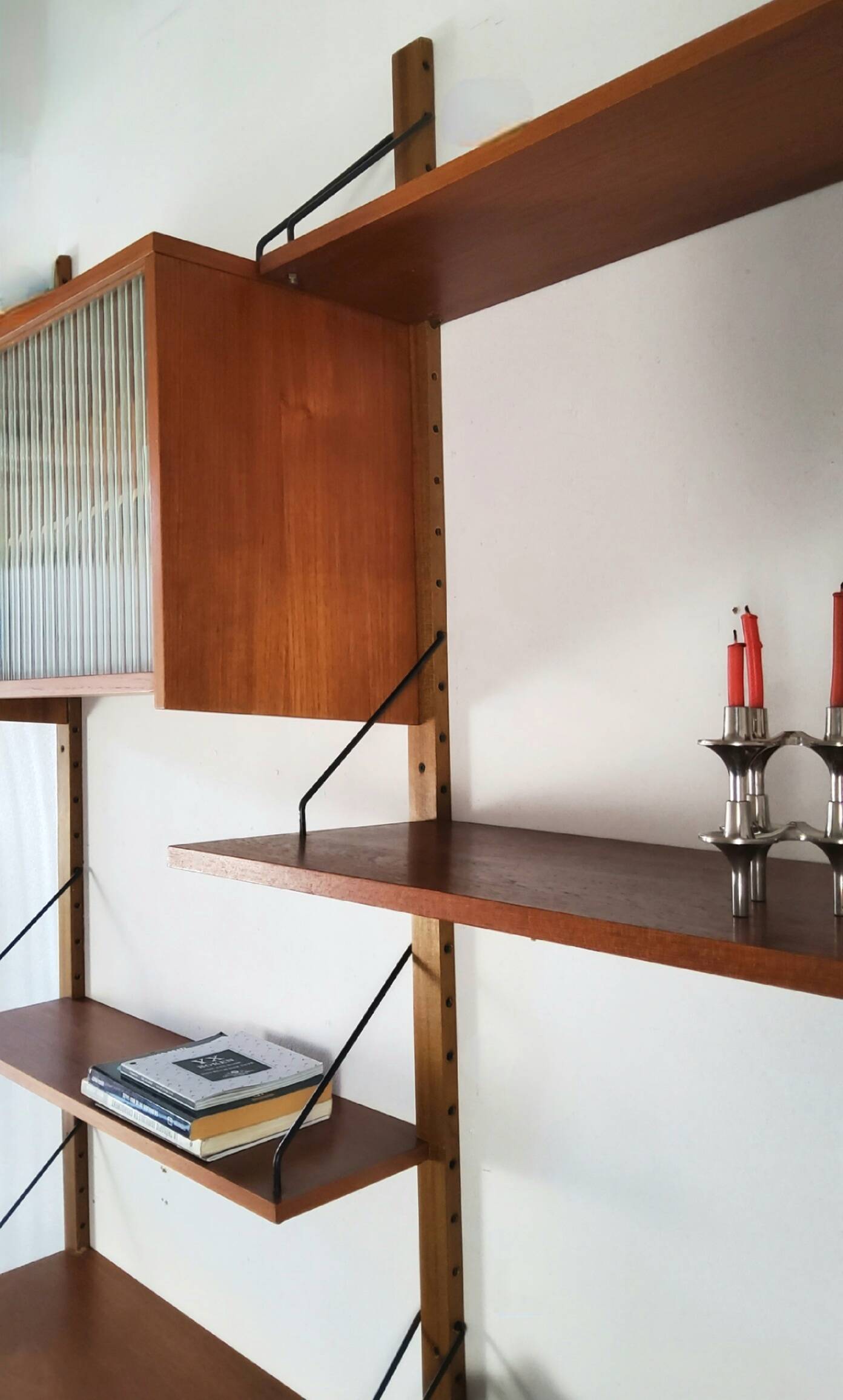 Modular Scandinavian wall shelf – Danish design from the 1970s