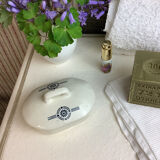 Anti-artisanal soap holder