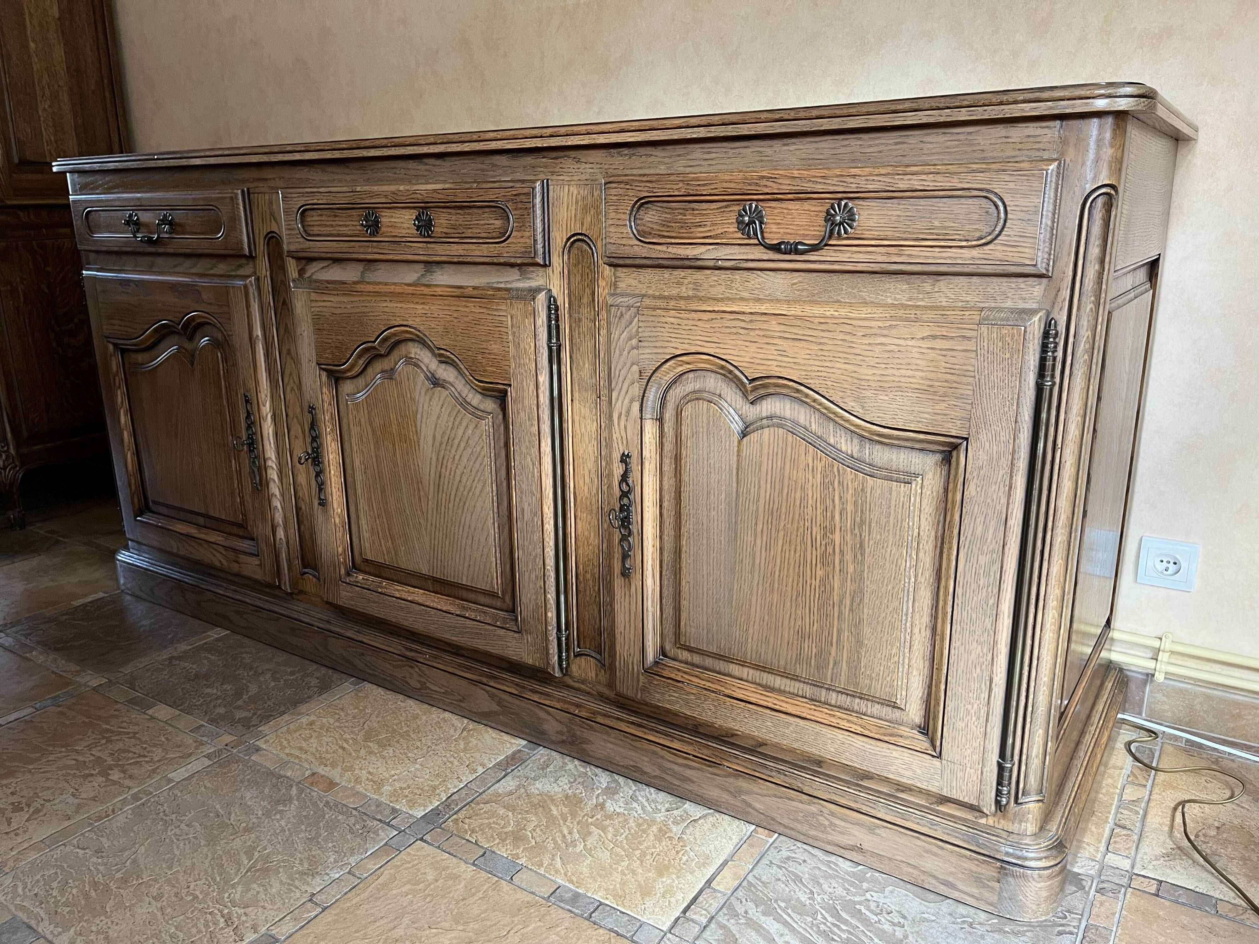 Buffet bas 3 portes en chêne