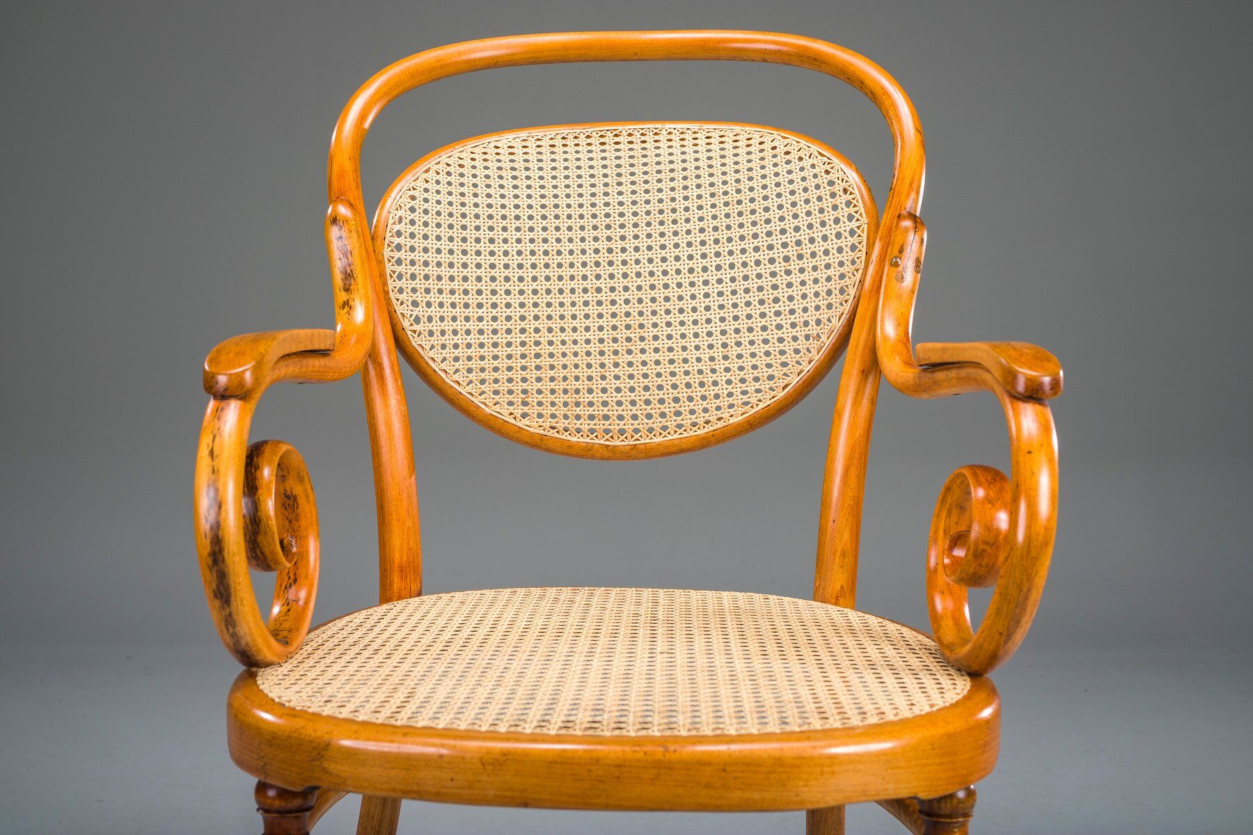 Antique Vienna chair from Thonet, 1860s