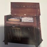 Buffet for music turntable