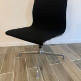 Charles & Ray Eames swivel chair mod EA106 Herman miller