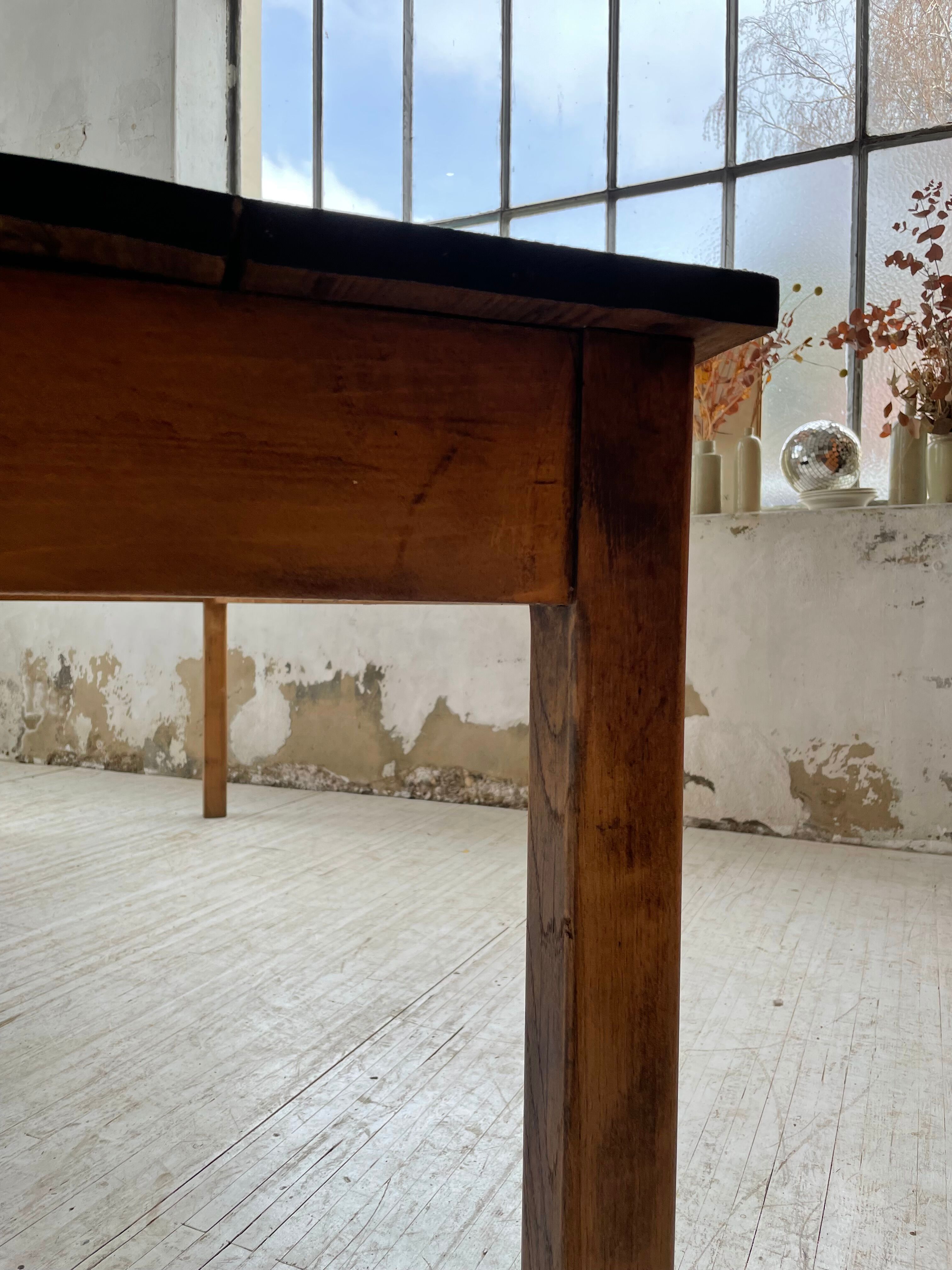 Black pine farm table 250 cm