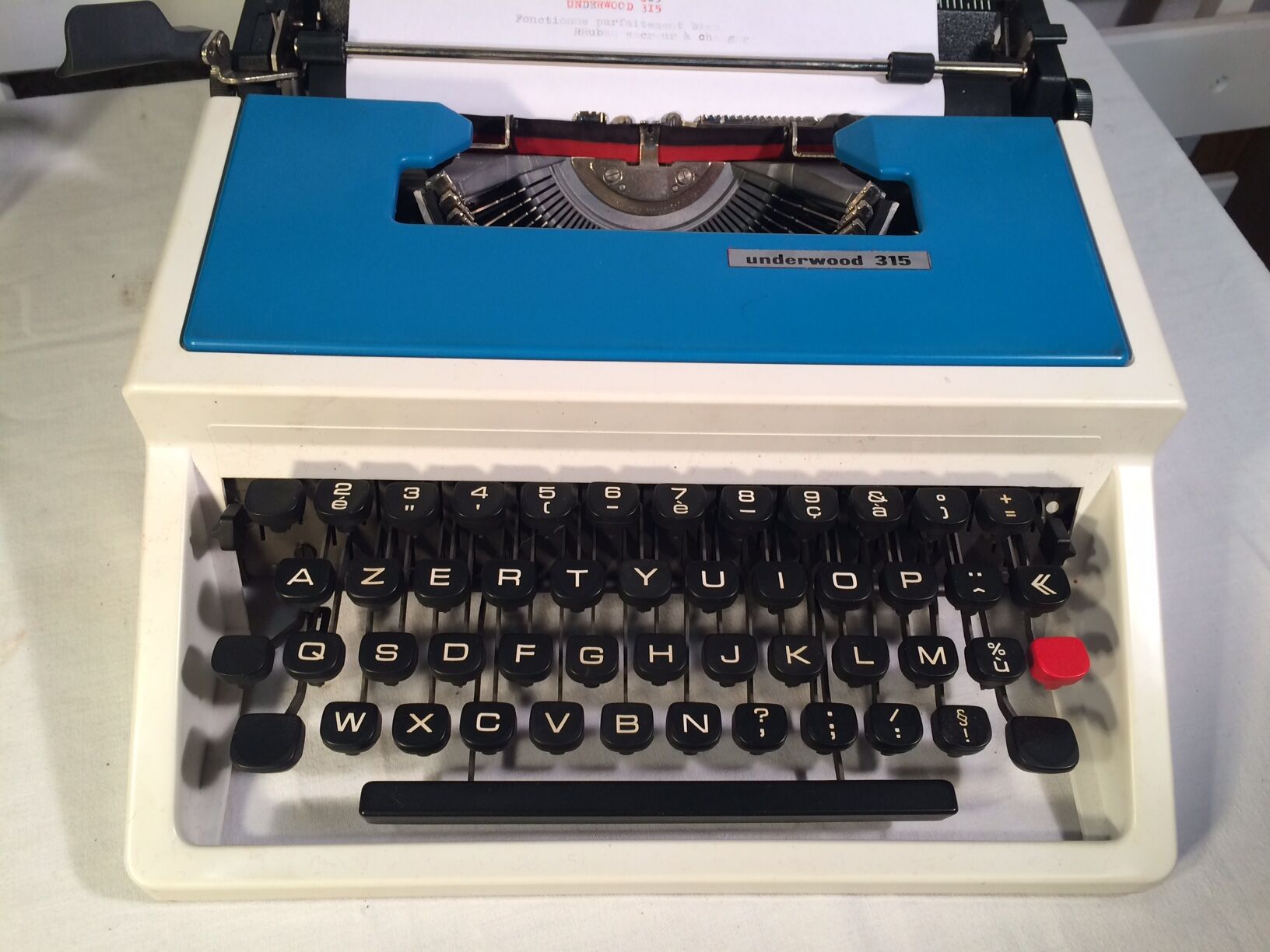 Underwood 315 portable typewriter 70