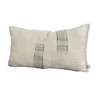 Handmade cushion in vintage fabric, Kilim style.