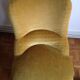 Fauteuil crapaud et pouf velours jaune