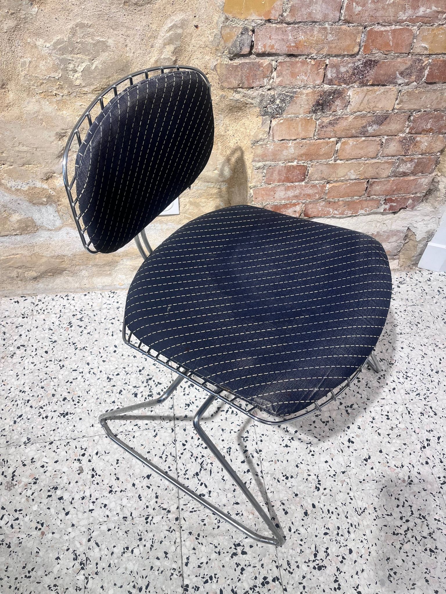 Chaise modèle Beaubourg de Michel Cadestin, 1970