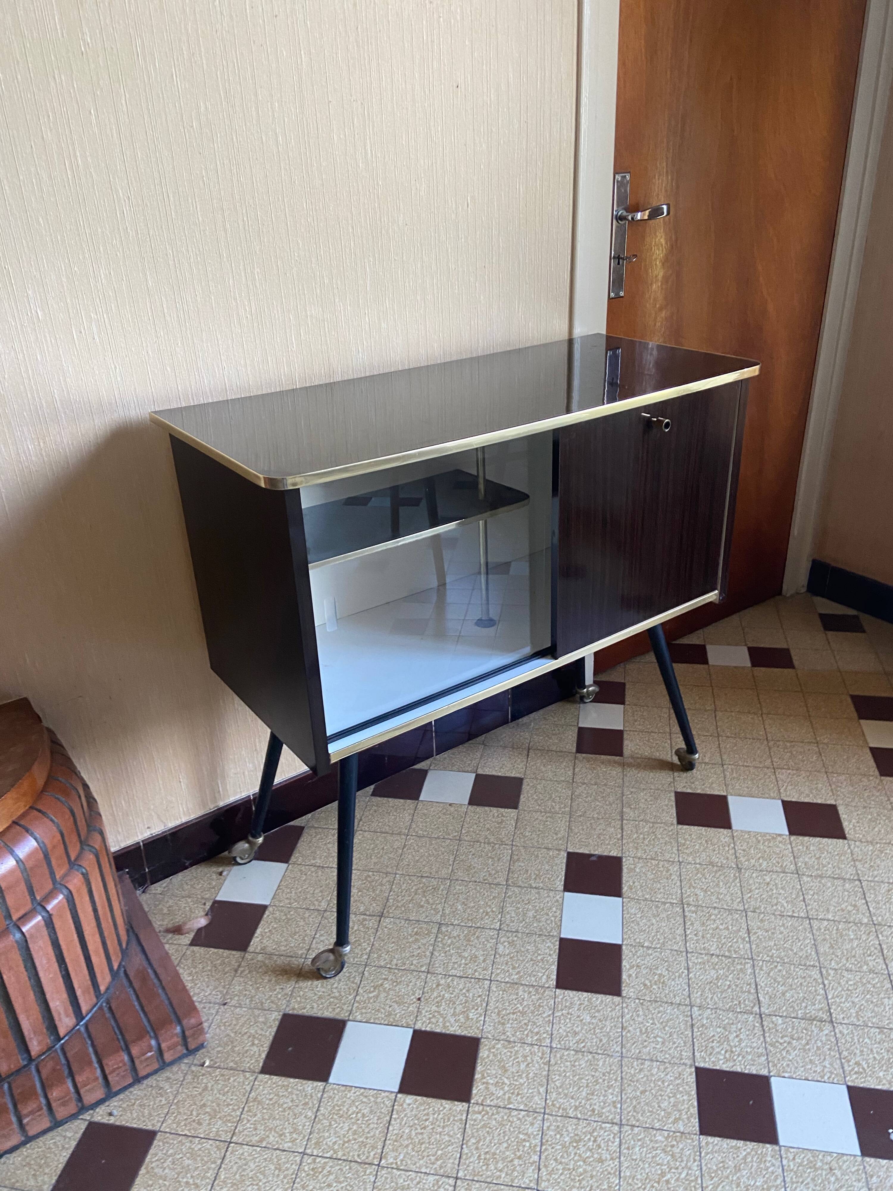 Vintage bar with compass feet