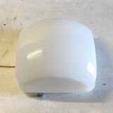 Plafonnier ou applique globe opaline carré 25 cm - mid. XXème