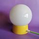 Lampe salon chevet bureau vintage opaline blanche "Jaune"