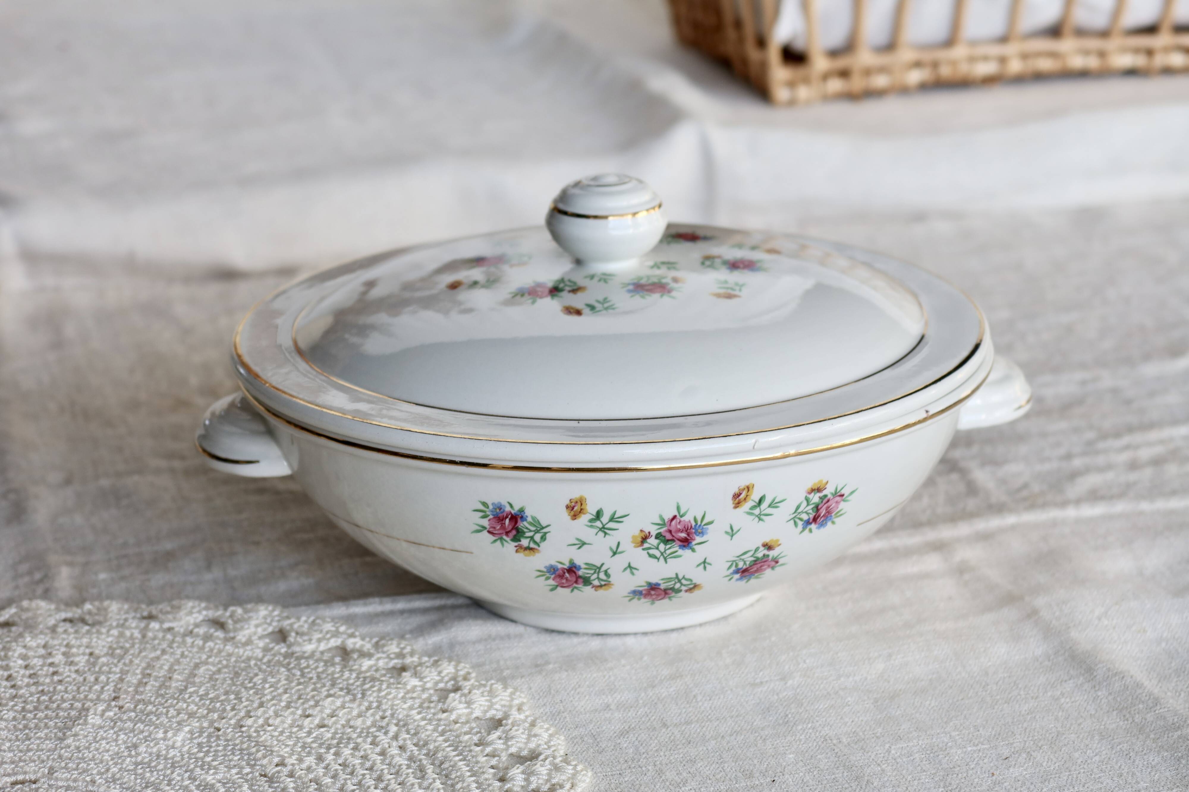 Vintage earthenware soup tureen Lunéville - Model Christine - Floral decoration