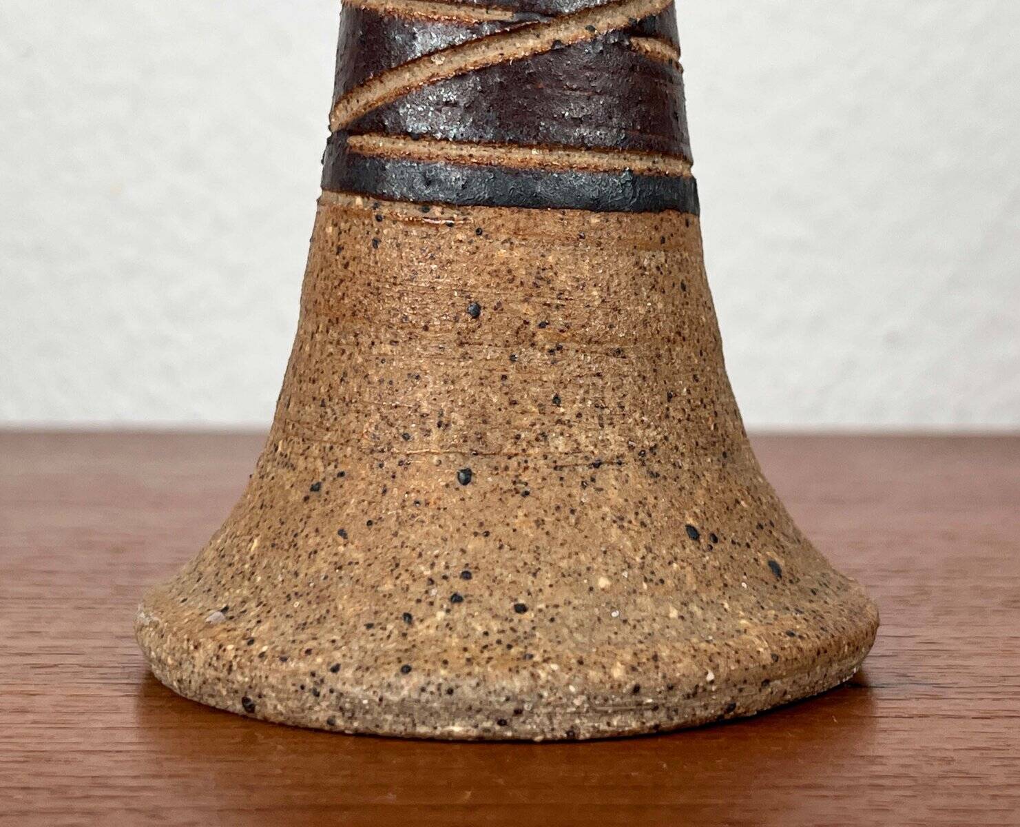 Danish studio pottery candlestick by Tue Poulsen for Tue Keramik, 1960s.