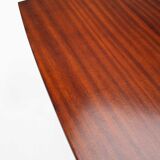 Table basse avec étagère ajourée