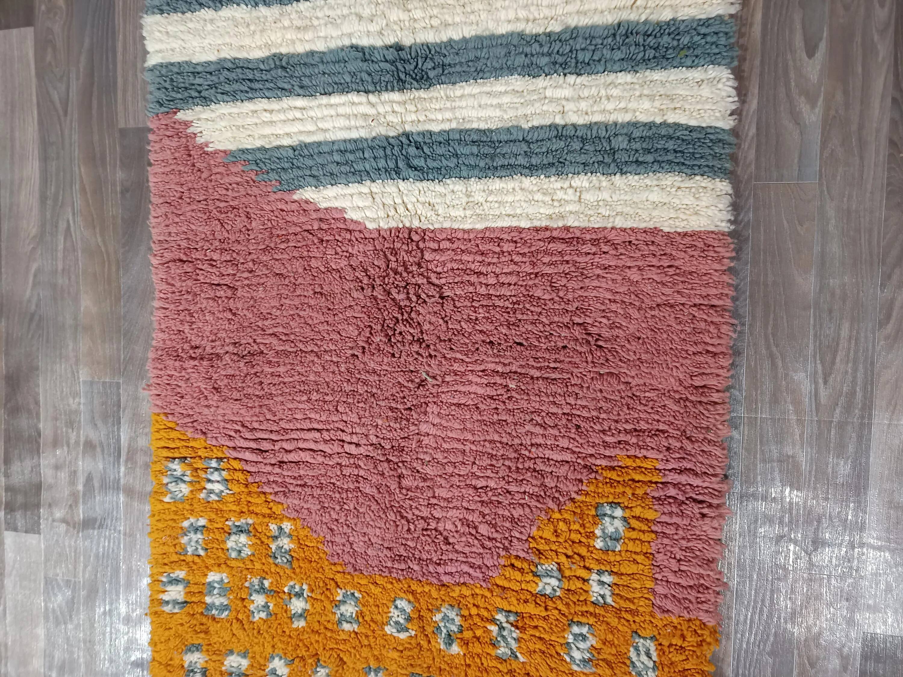 Traditional handmade Moroccan rug 3 x 2 m