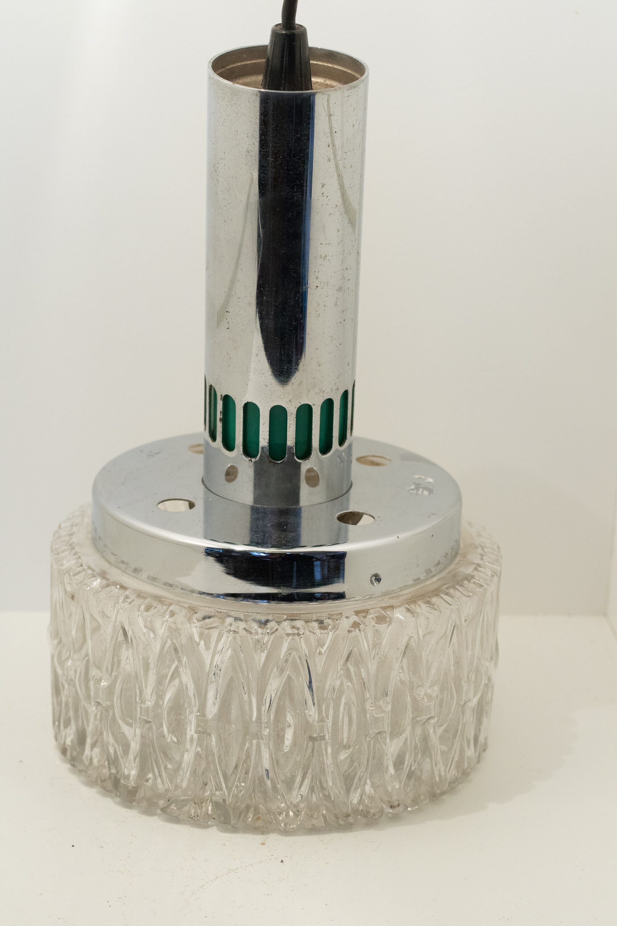 Space age hanging lamp