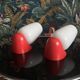Paire d'appliques vintages plastique et verre en opaline blanc