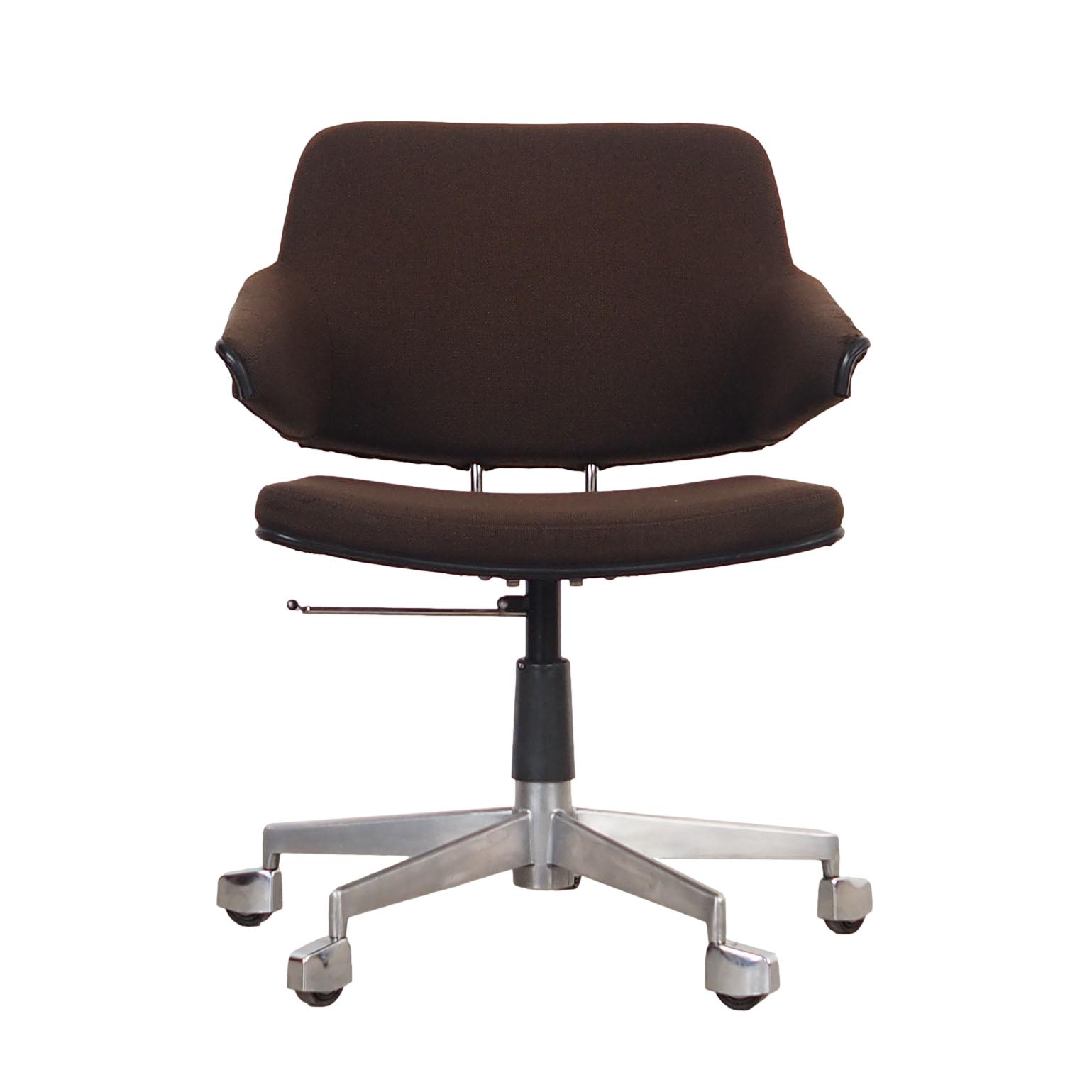 Swivel armchair, Danish design, 1970s, manufacture: Labofa Møbler