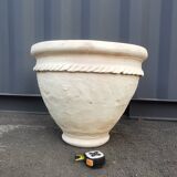 Tamgroute terracotta jar