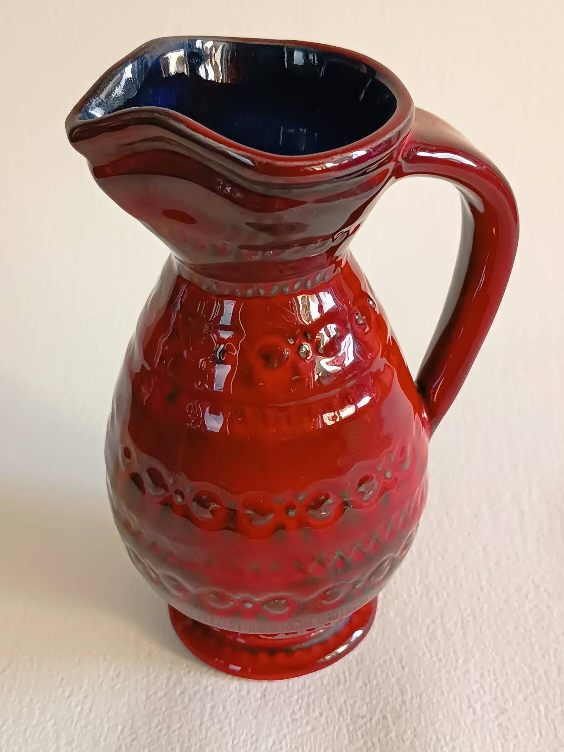 Aldo Londi red pitchers