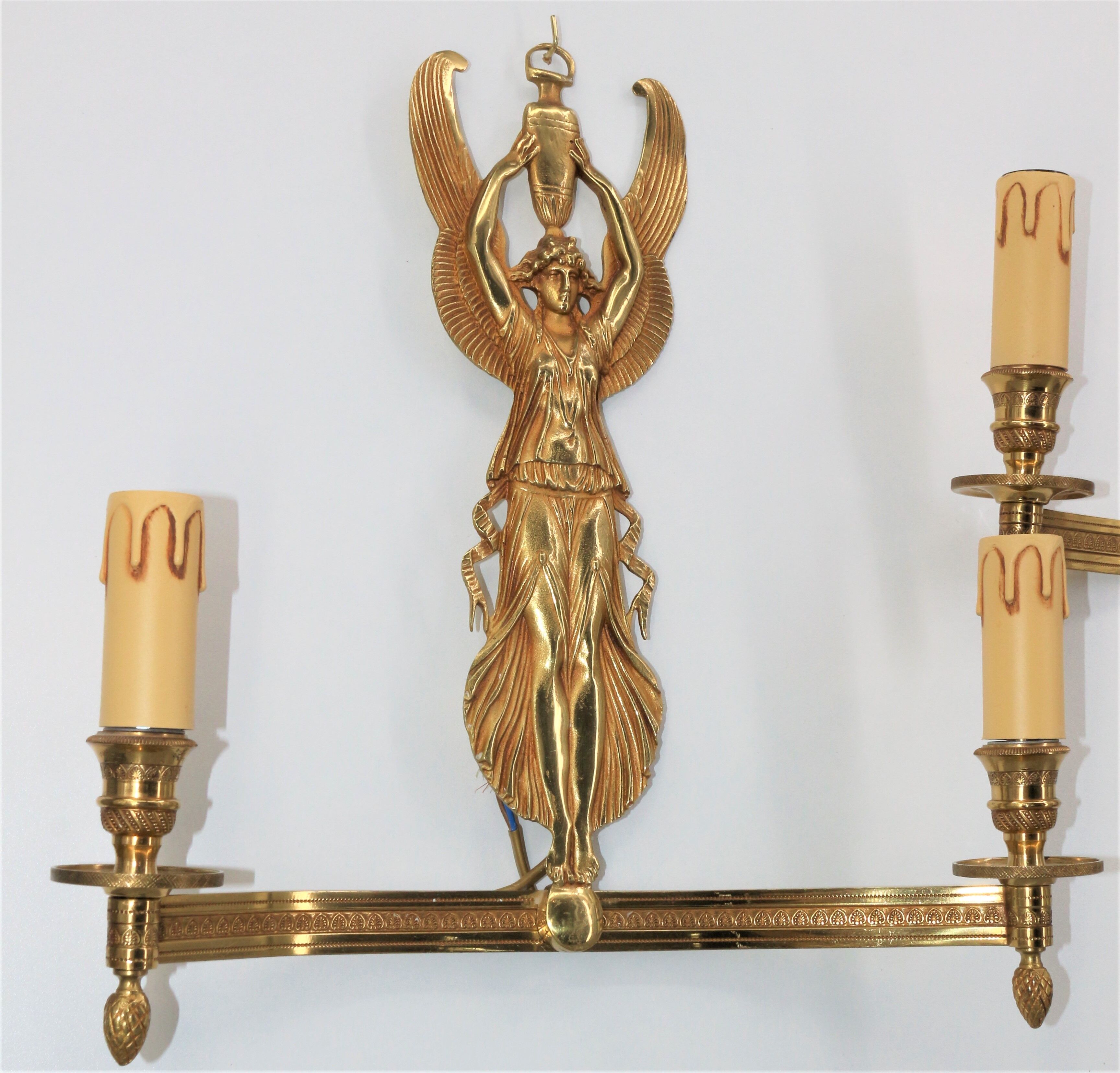 Paire d'appliques en bronze doré de style directoire/empire
