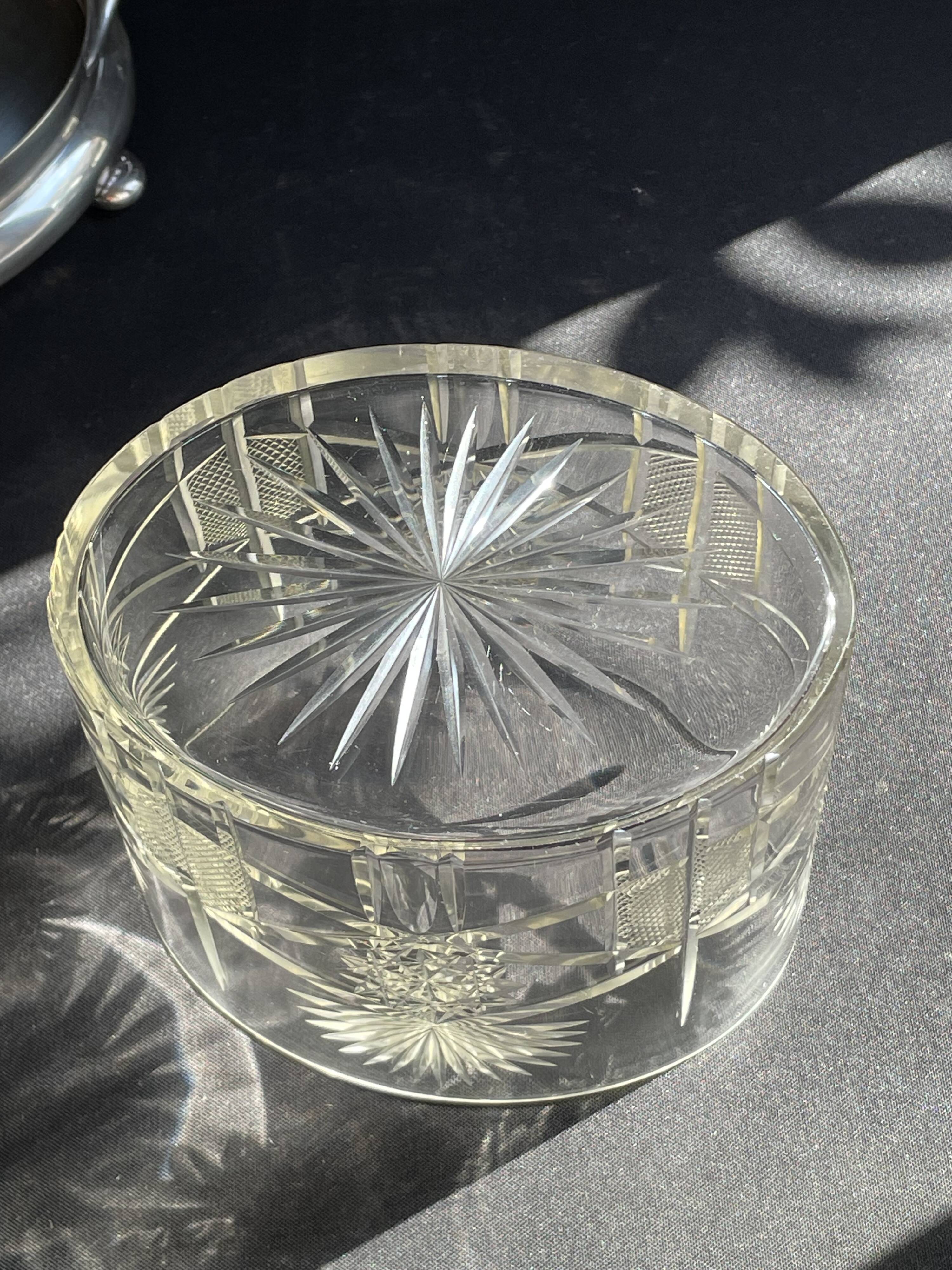 Biscuitier cristal taillé et métal argenté F. W. Quist (1831-1903)