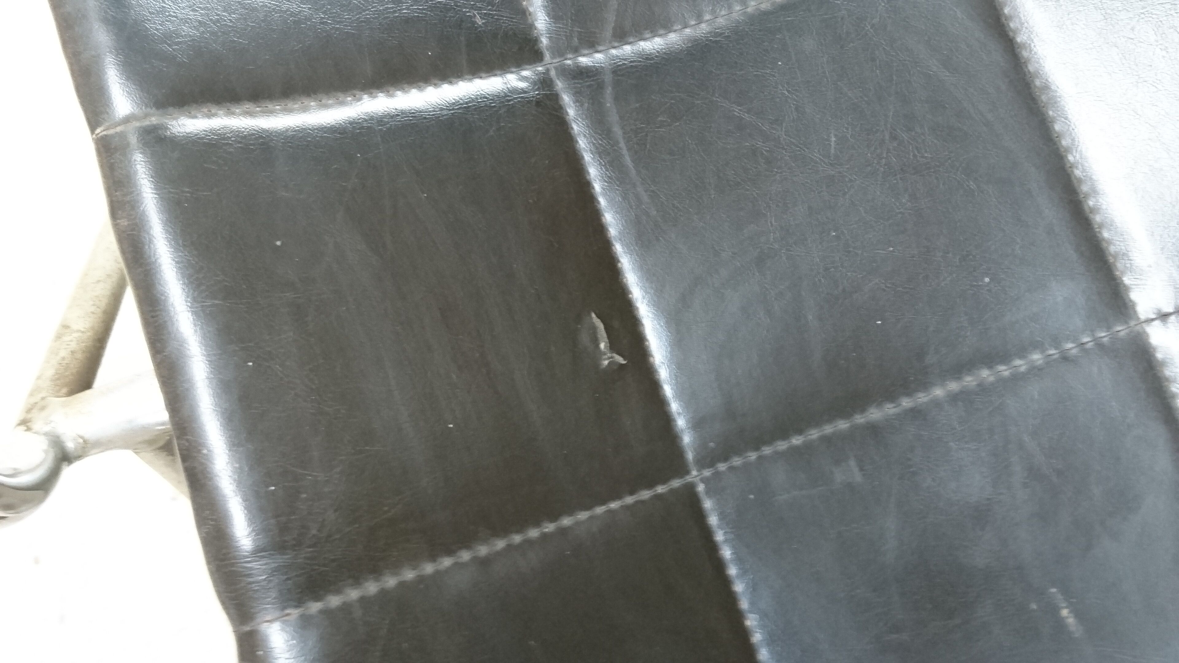 Chaises "rugby" par Gilbert Steiner