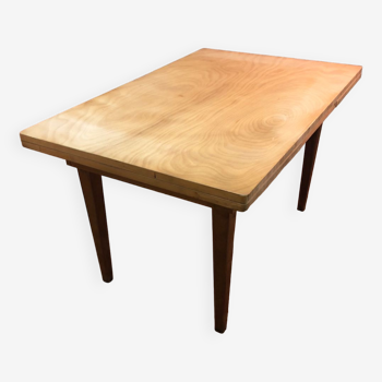 Table with extension