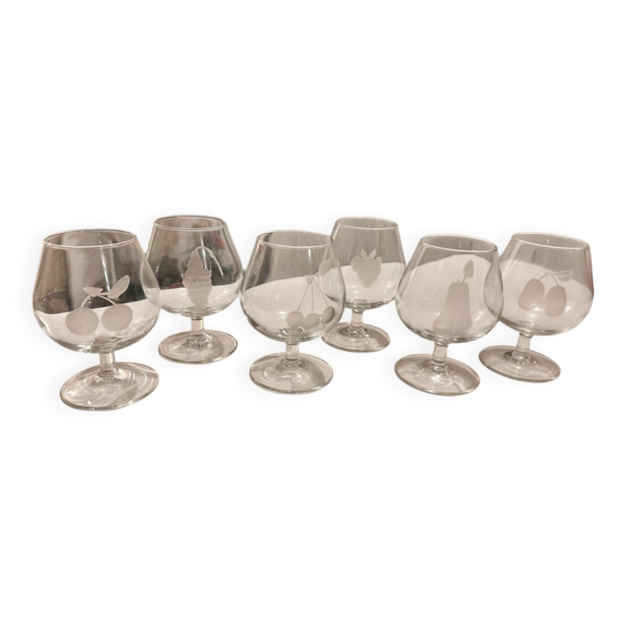 Set of 6 crystal cognac glasses - Baccarat - Fruit decoration - Perfect