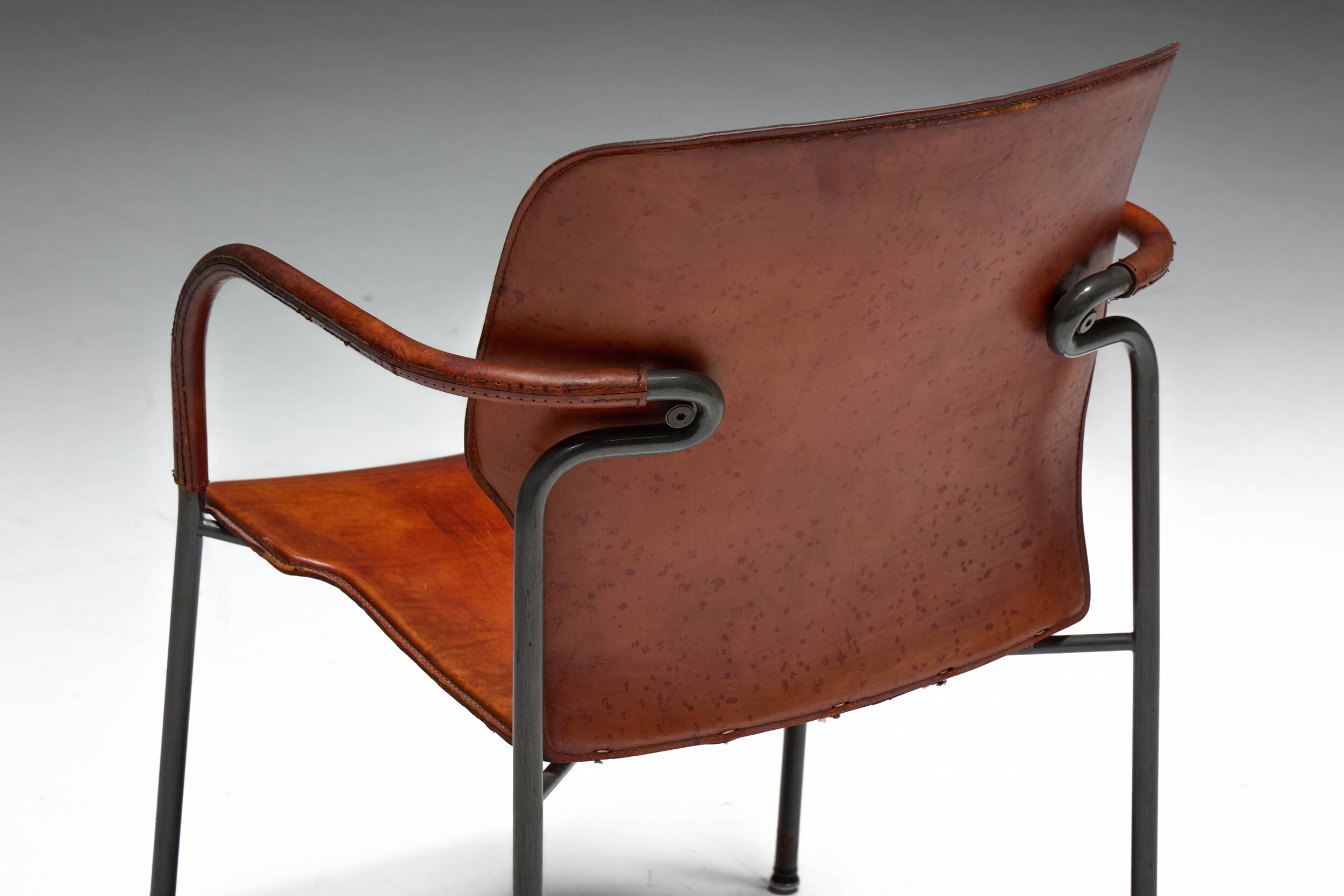 "Lalanda" armchairs by Gianfranco Frattini, Spain, 1980s